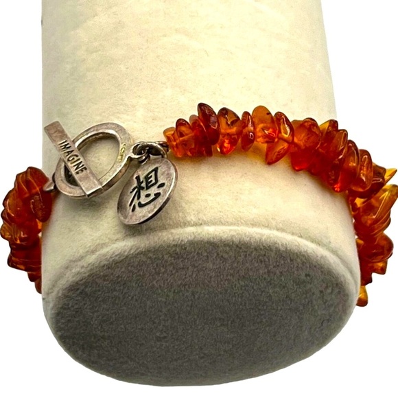 Amber Chip Beaded Bracelet With "Imagine" Toggle Clasp & Chinese Pendant - Picture 3 of 7